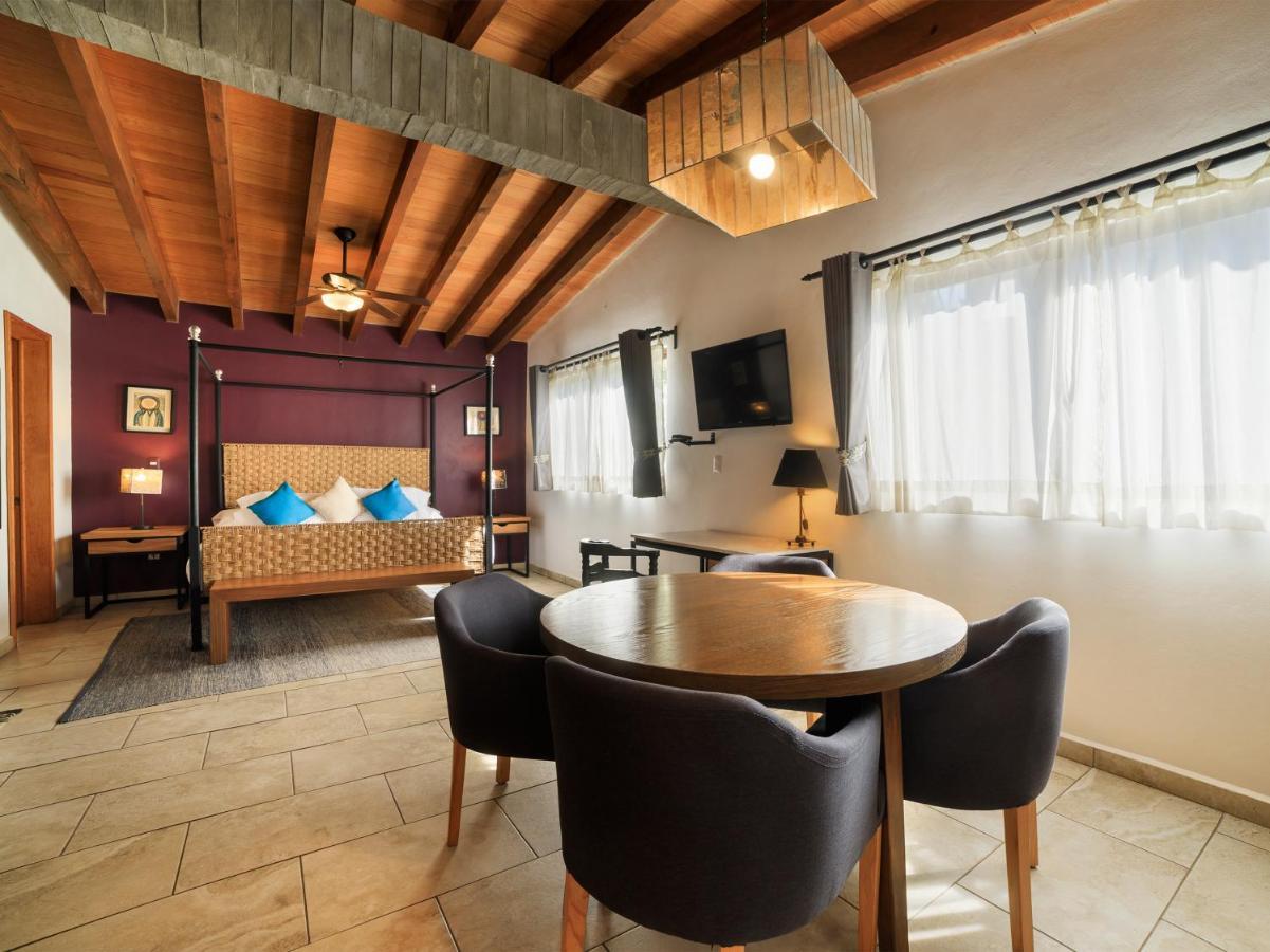 Hotel Amate Del Rio Маліналько Екстер'єр фото